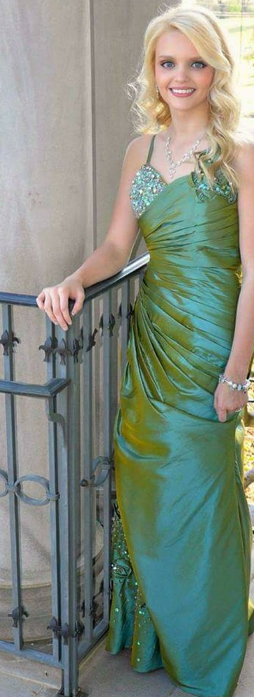 Prom/formal dress